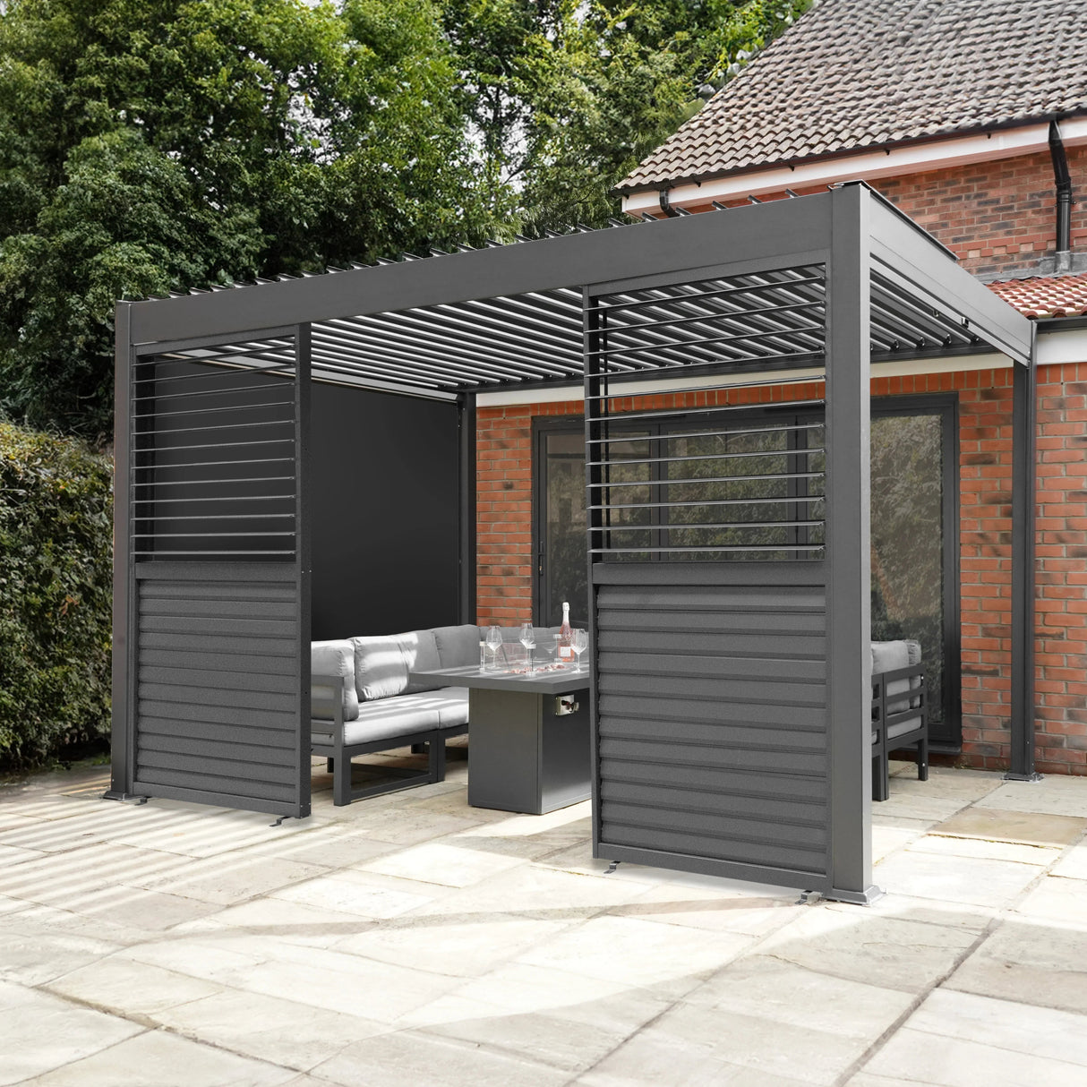 Aluminium Pergola With Anthracite Blinds & 2 Shutter Panels - 3m x 4m