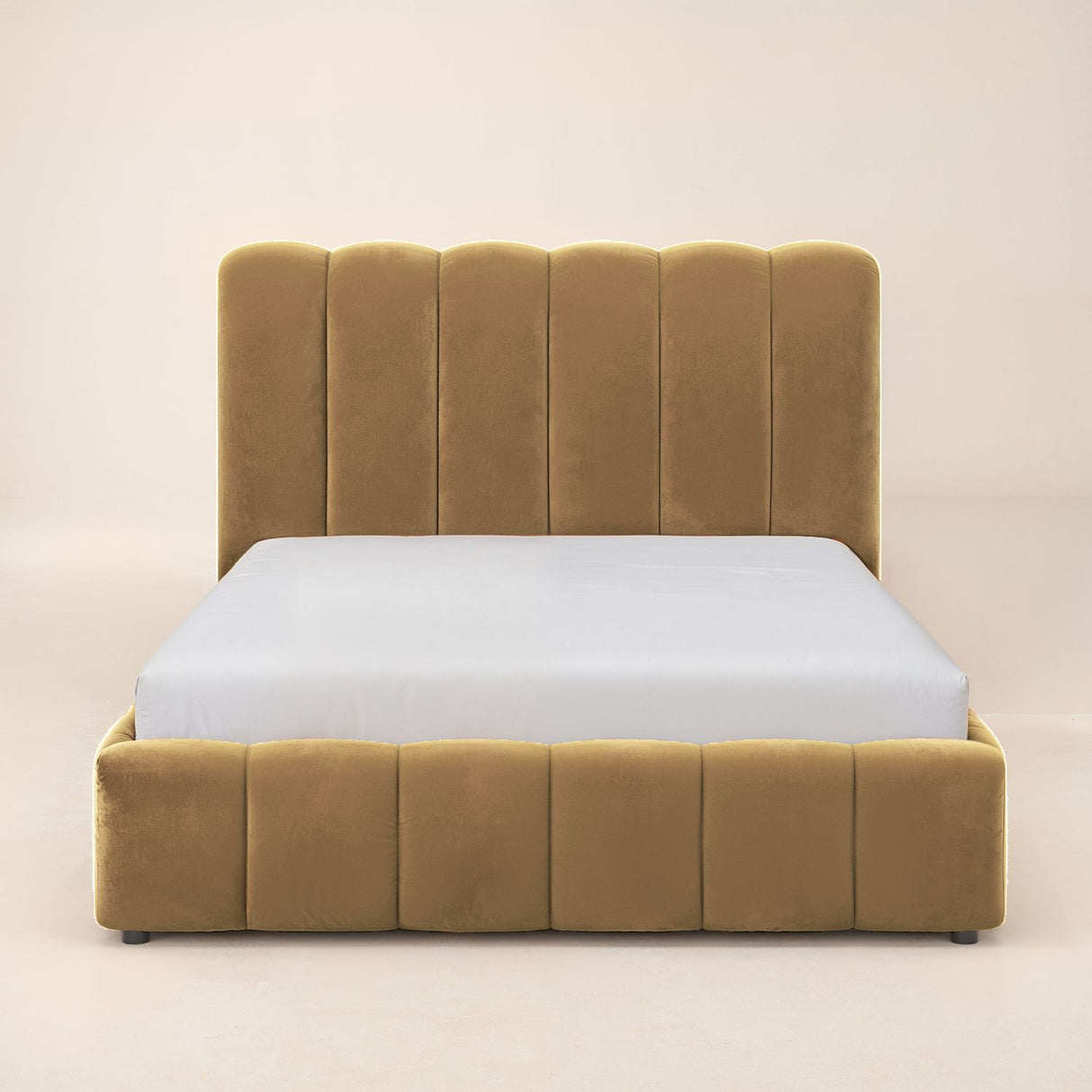 SOLACE+CO Emilie Ribbed Ottoman Kingsize Bed Caramel Velvet